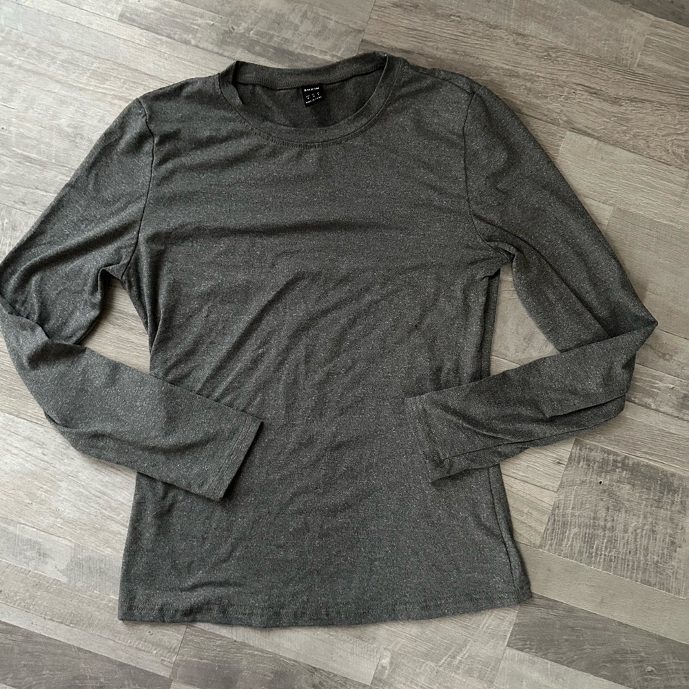 Basic Tees Bundle!!!! - image 5